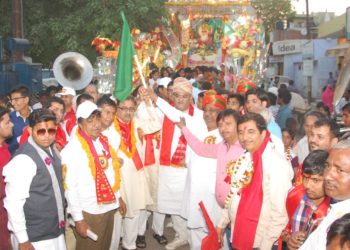 Jhulelal Jayanti 2020: जानें कौन हैं भगवान झूलेलाल, क्या हैं इनसे जुड़ी मान्यताएं