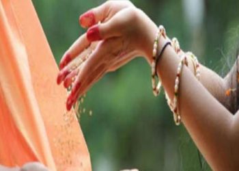 Makar Sankranti 2020: According to astrology Know the Use Significance and daan vidhi of Sesame Seeds for each zodiac sign to solve money related problems
