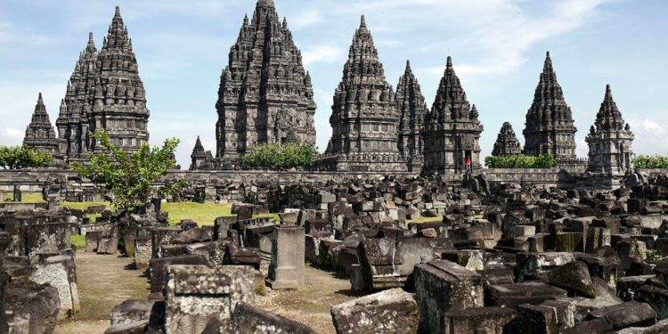 Prambanan Temple – Largest Hindu Temple Complex in Indonesia