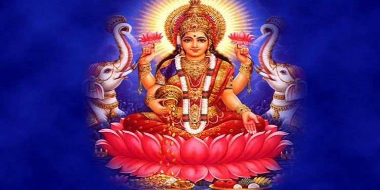 उपाय: शुक्रवार के दिन इन उपायों को करने से दूर होती हैं आर्थिक परेशानियां